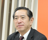 (左)執行役員 田中様 (右)総務部 松田様