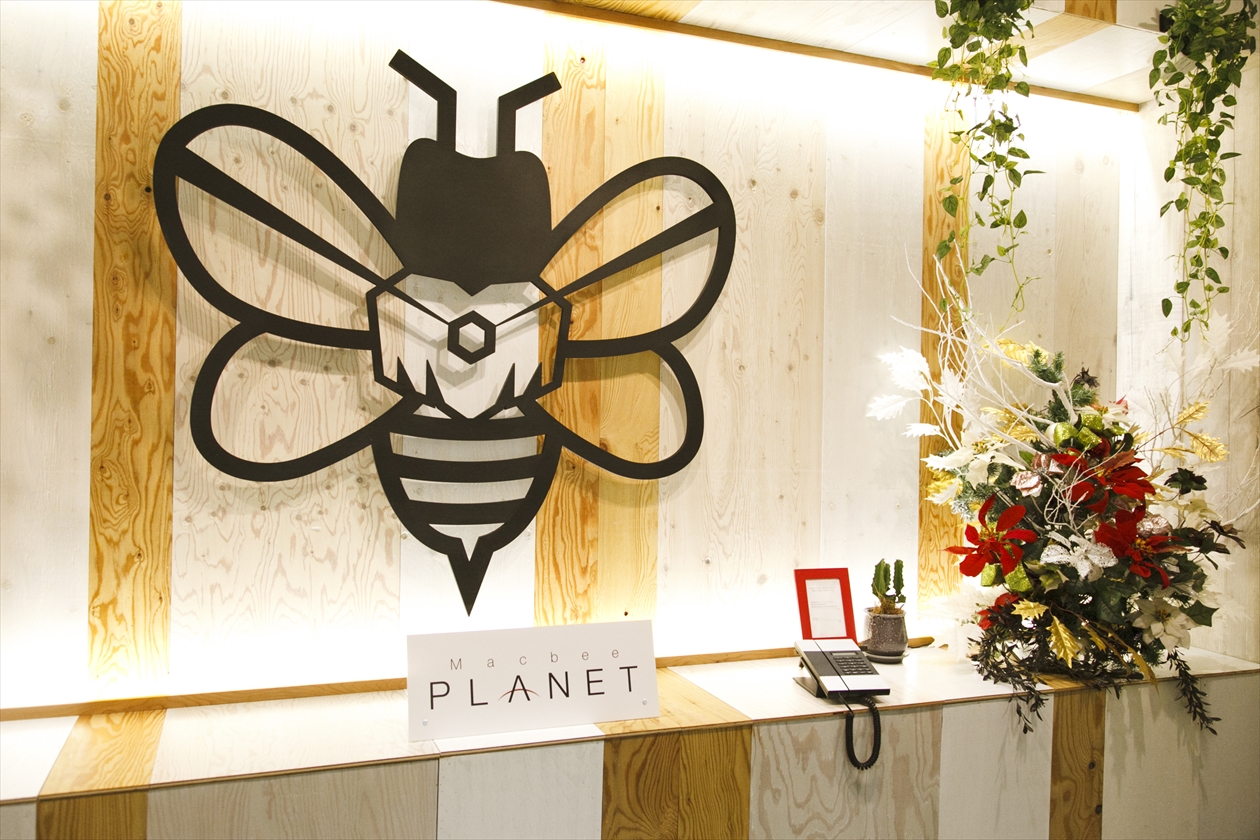 img_macbee-planet_エントランス