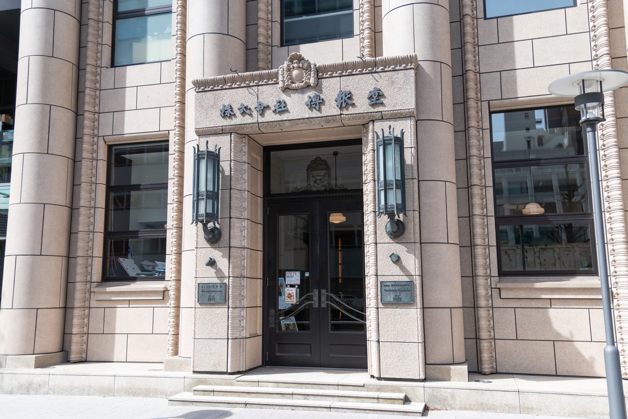 テラススクエア_フードコート_博報堂旧本館