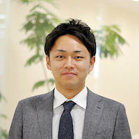 仲介担当：阪口