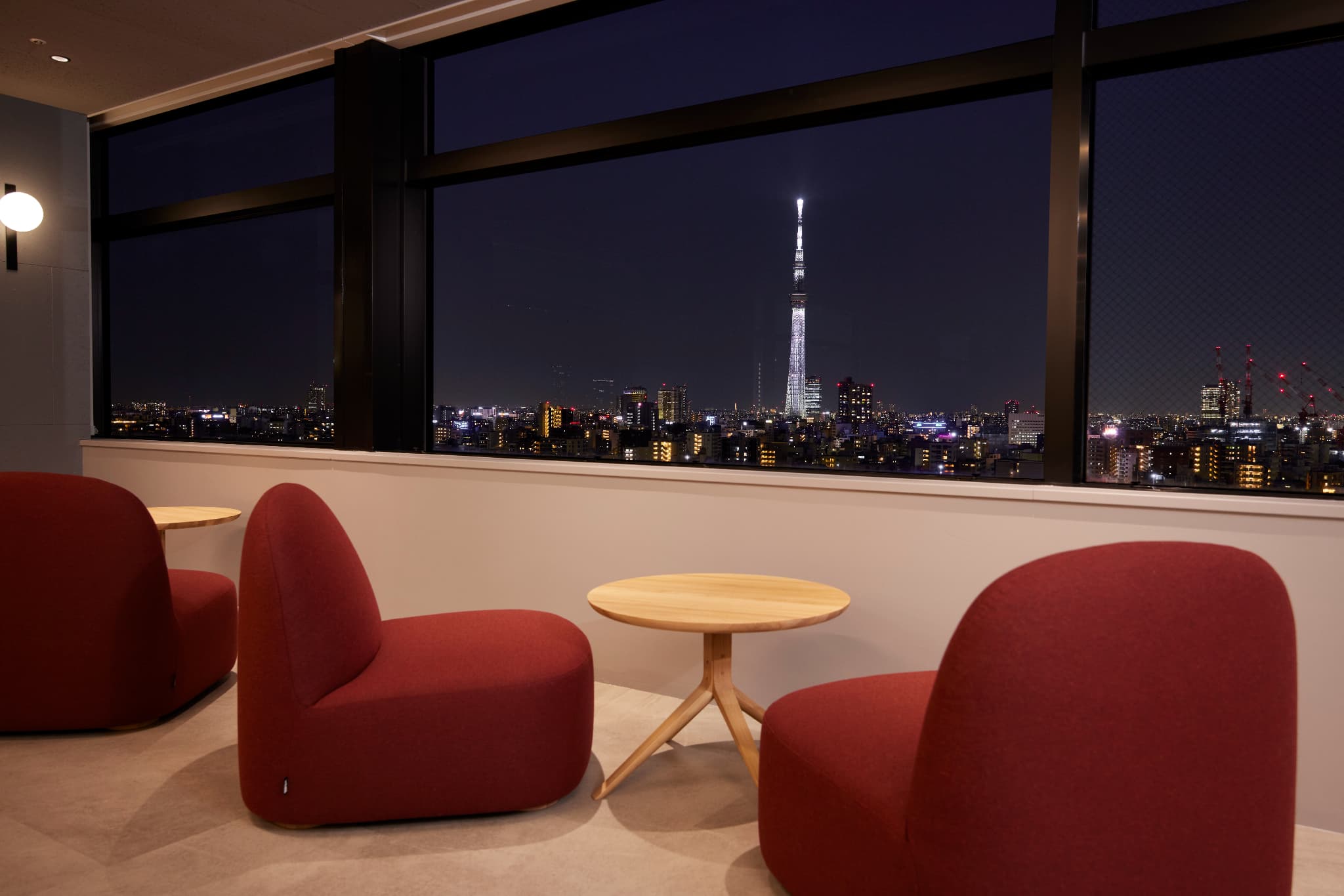 エントランスからの夜景