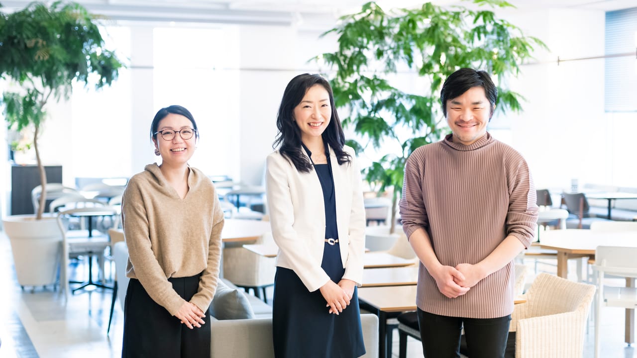 “オフィス”は貸室内にとどまらない。新宿野村ビルの共用ワークスペース「NEON」が挑む、新しい働き方のきっかけづくり
